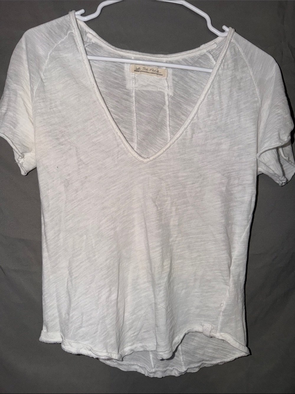 La Vie En Rose Cream V-Neck Short Sleeve Tee